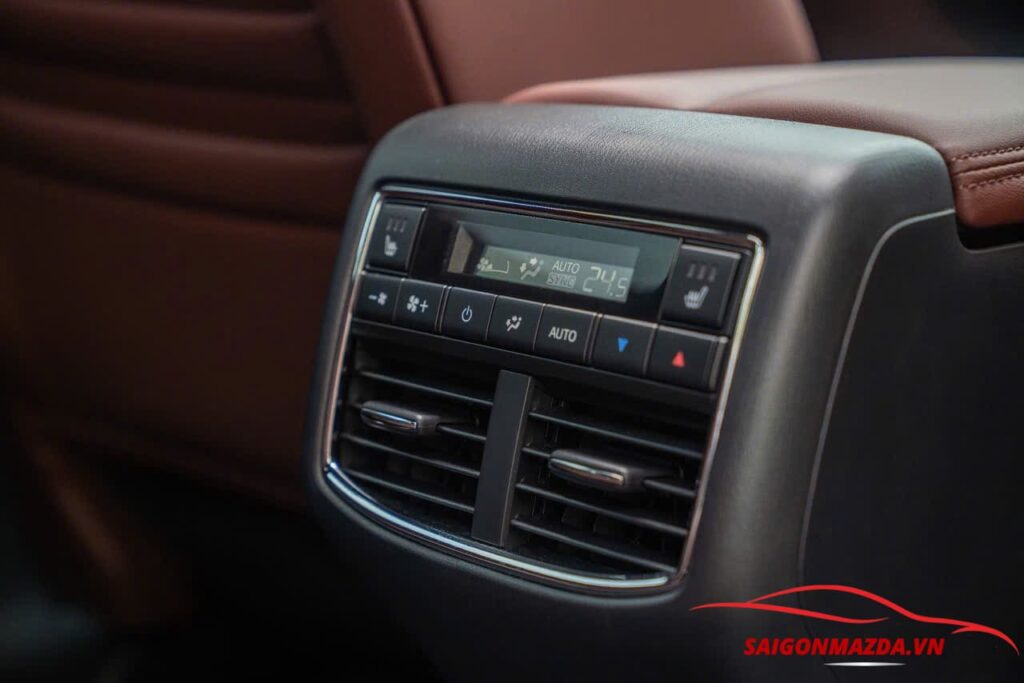Hệ thống điều hoà hàng ghế thứ 2 Mazda cx8