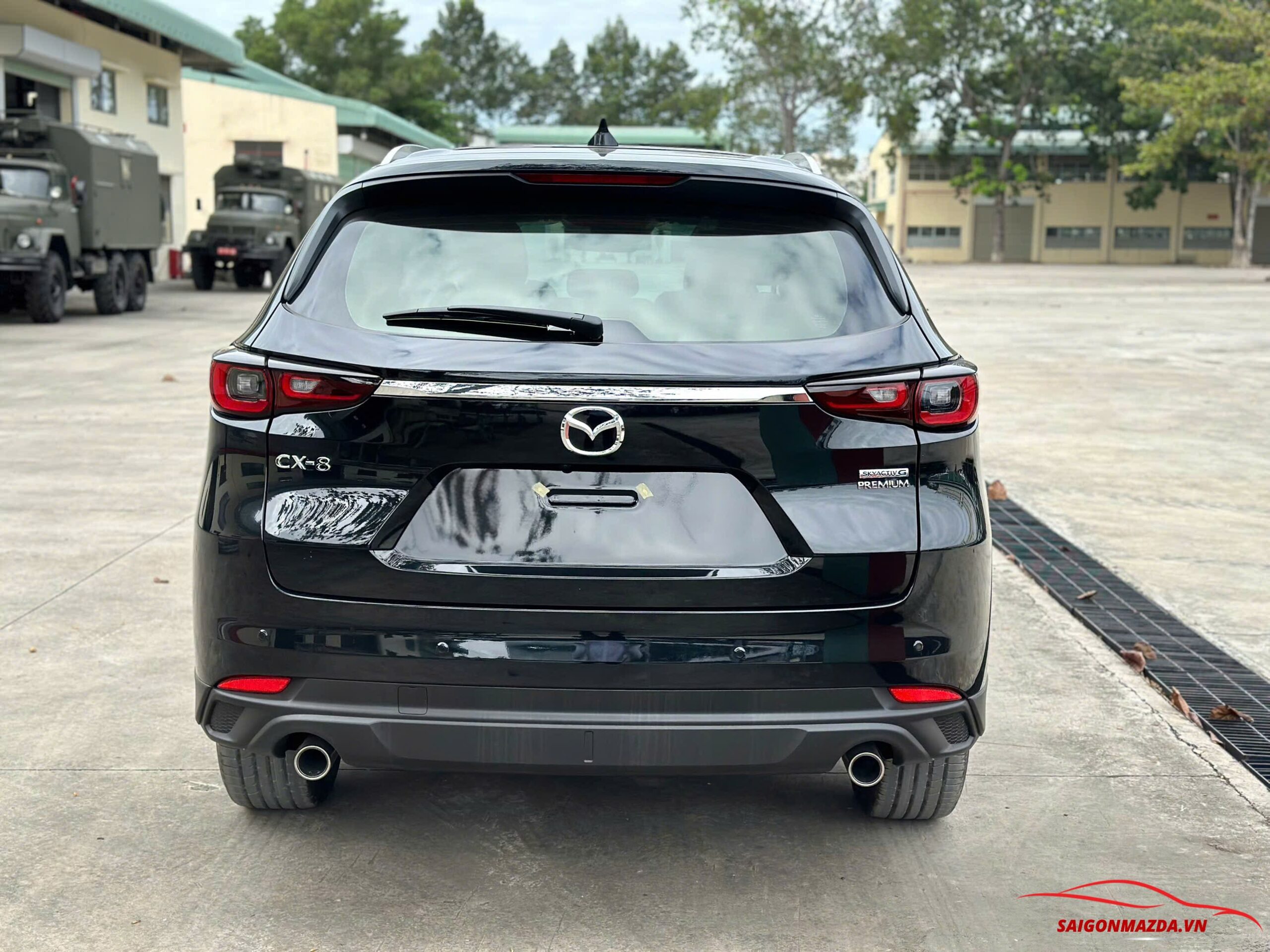 mazda cx8 đen