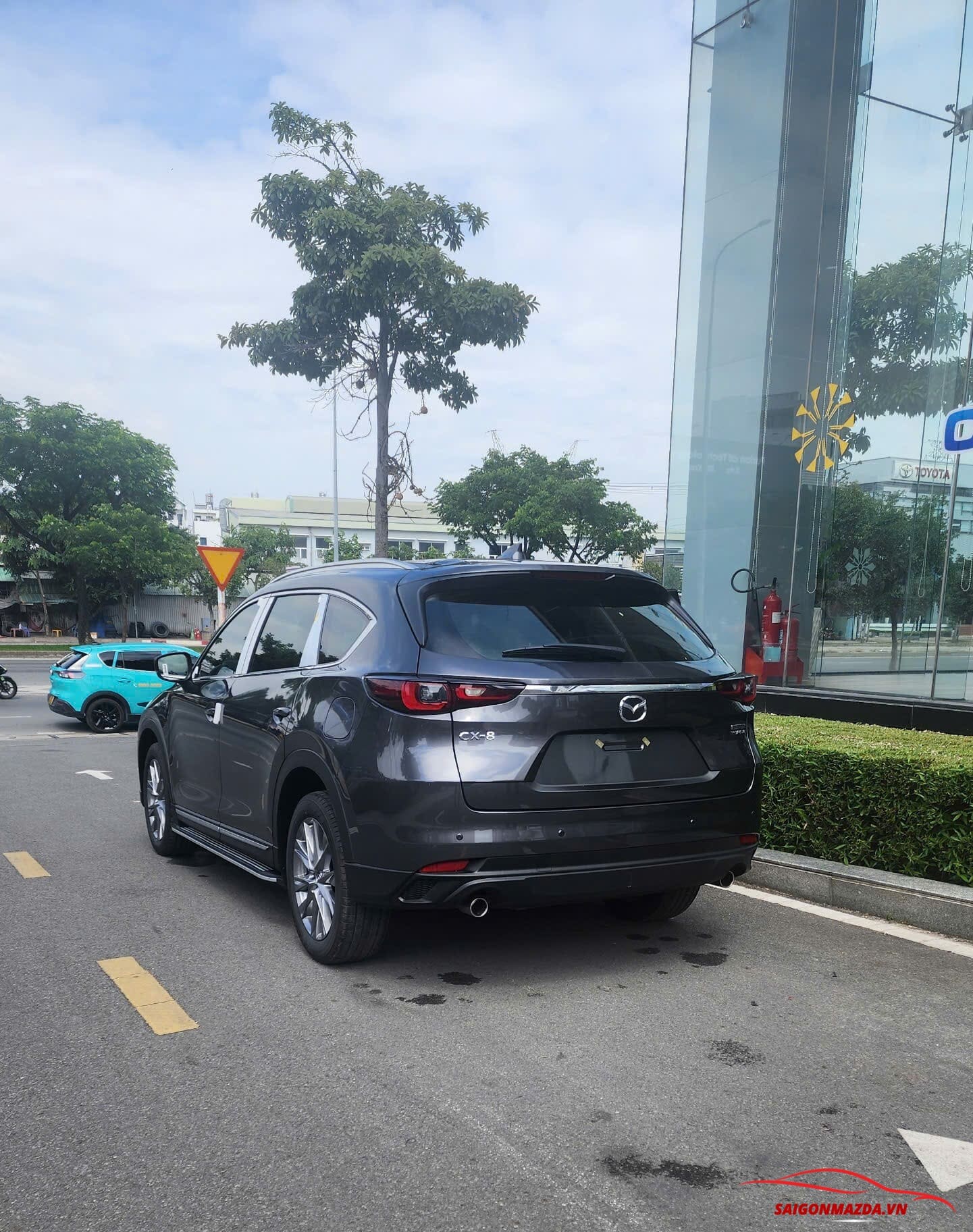 mazda cx8 xám
