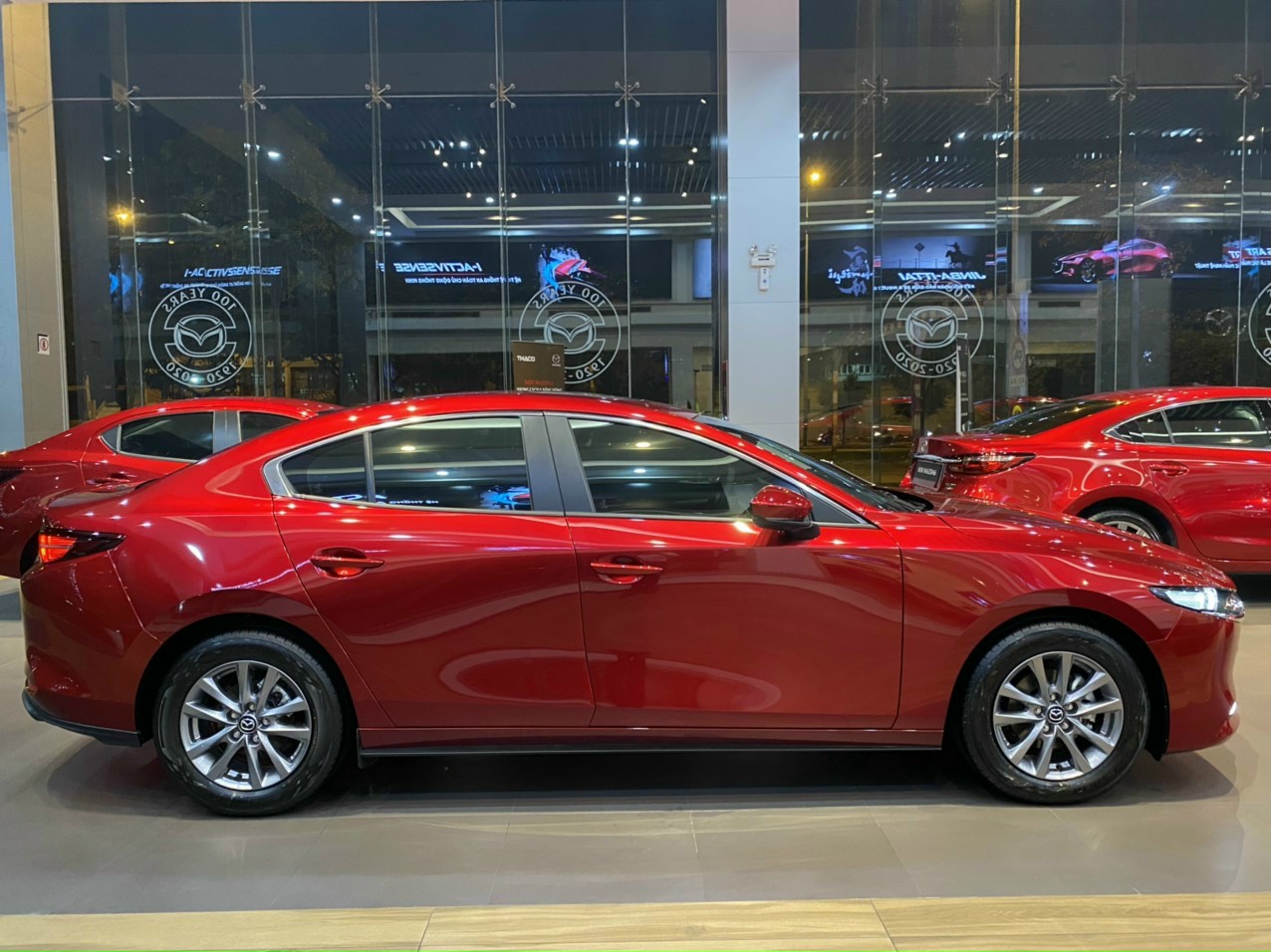 mazda3-sedan-than-xe