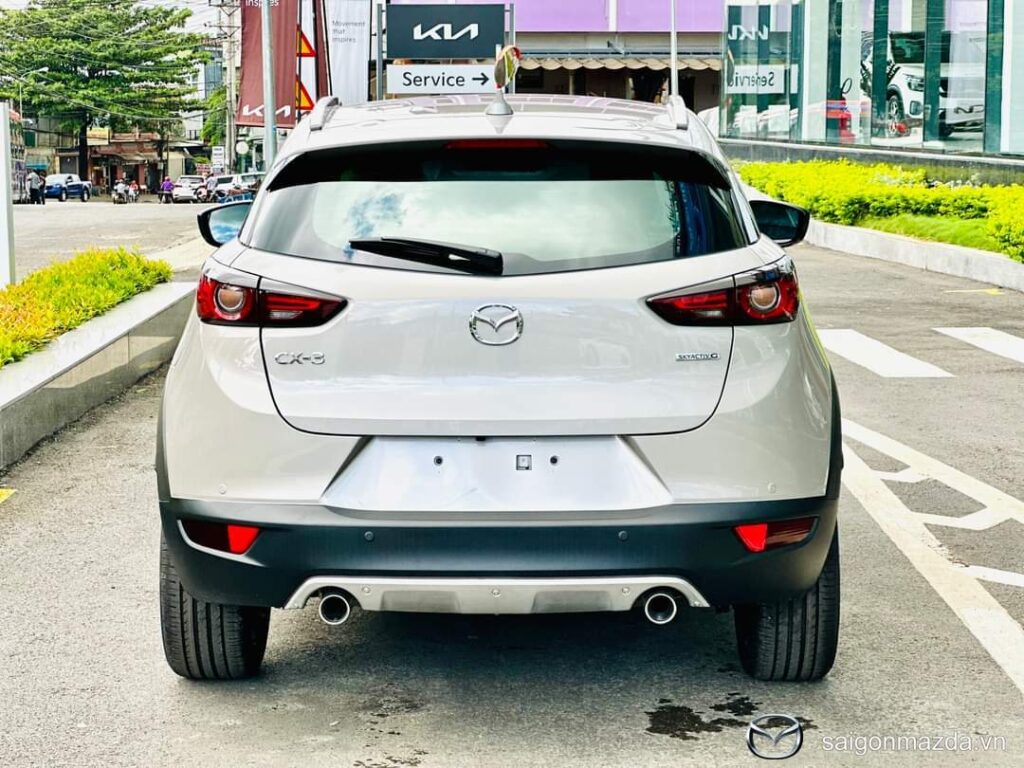 mazda cx3 đuôi xe