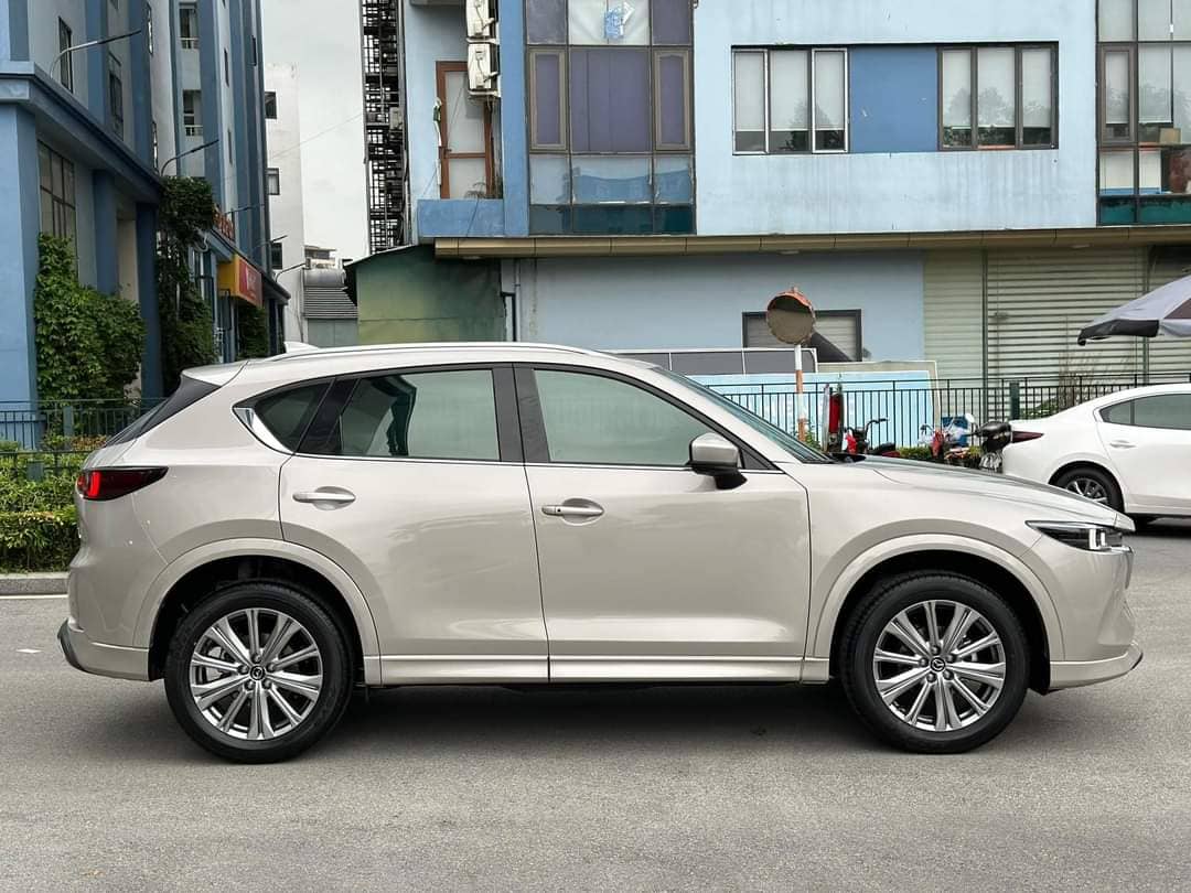 Thân xe Mazda Cx5 Premium Exclusive